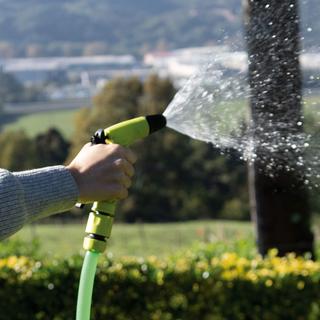 WATER PISTOL